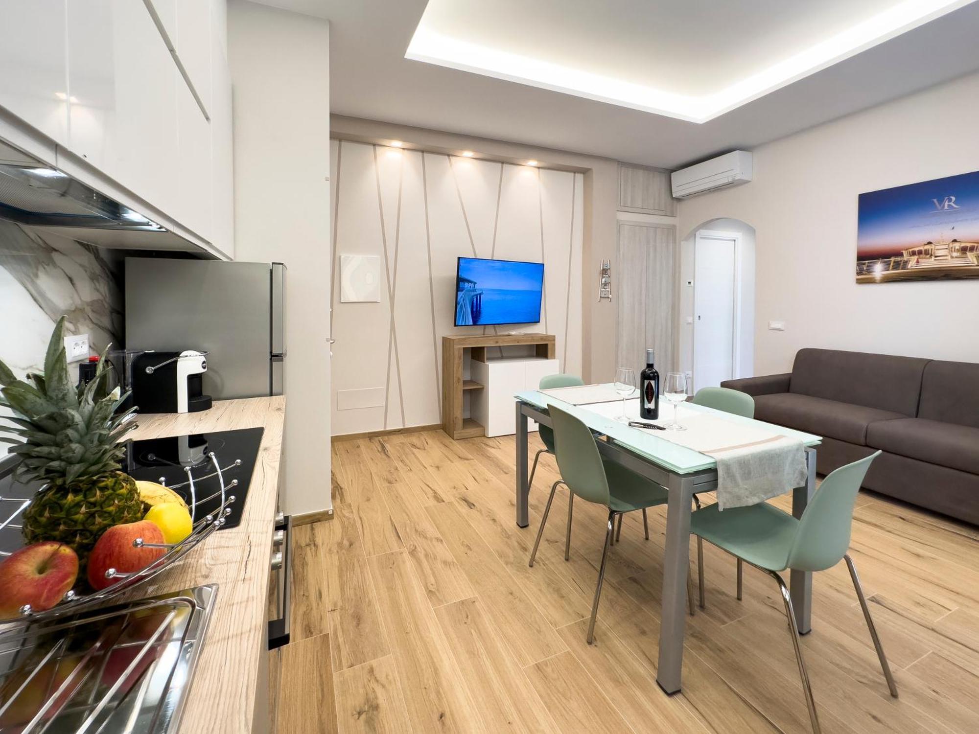 Versilia - Fronte Mare Apartment Lido di Camaiore